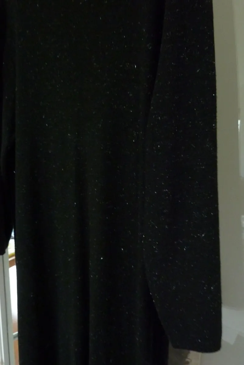 Black dress - Image 2