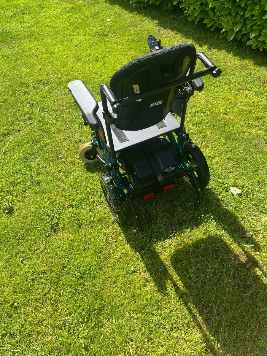 Electric Wheelchair - Image 4
