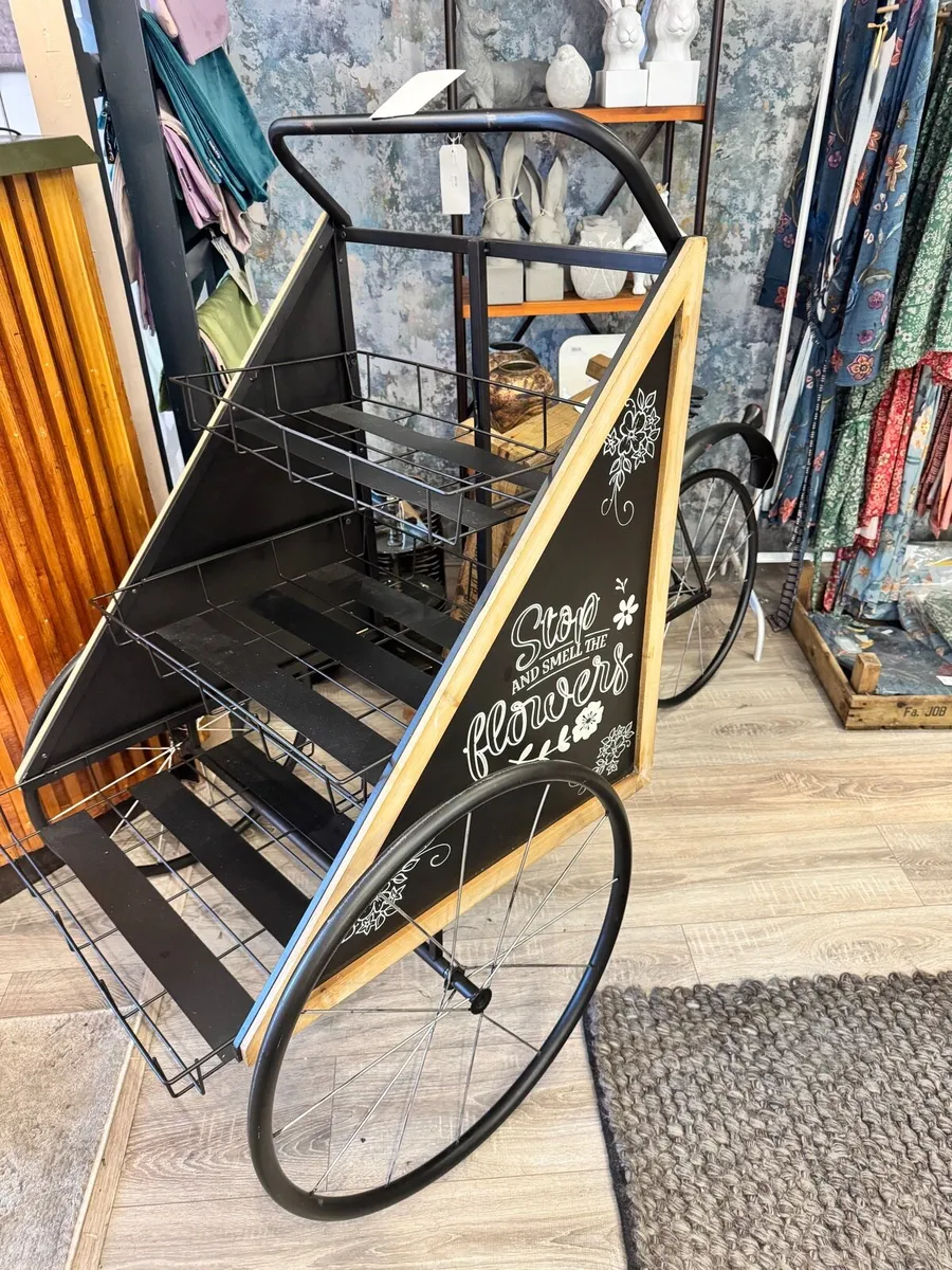 market display stand - Image 1