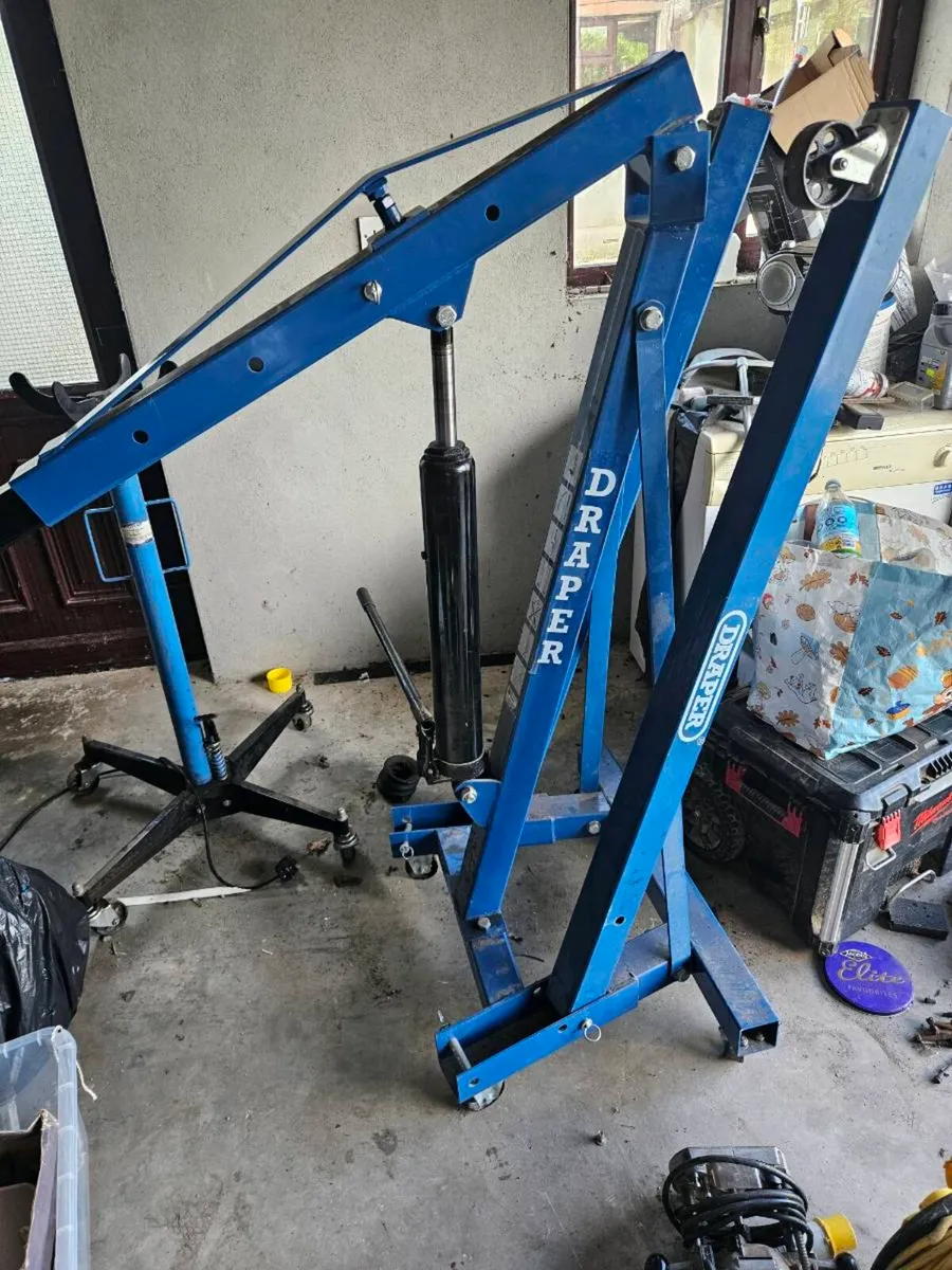 Draper engine crane - Image 1