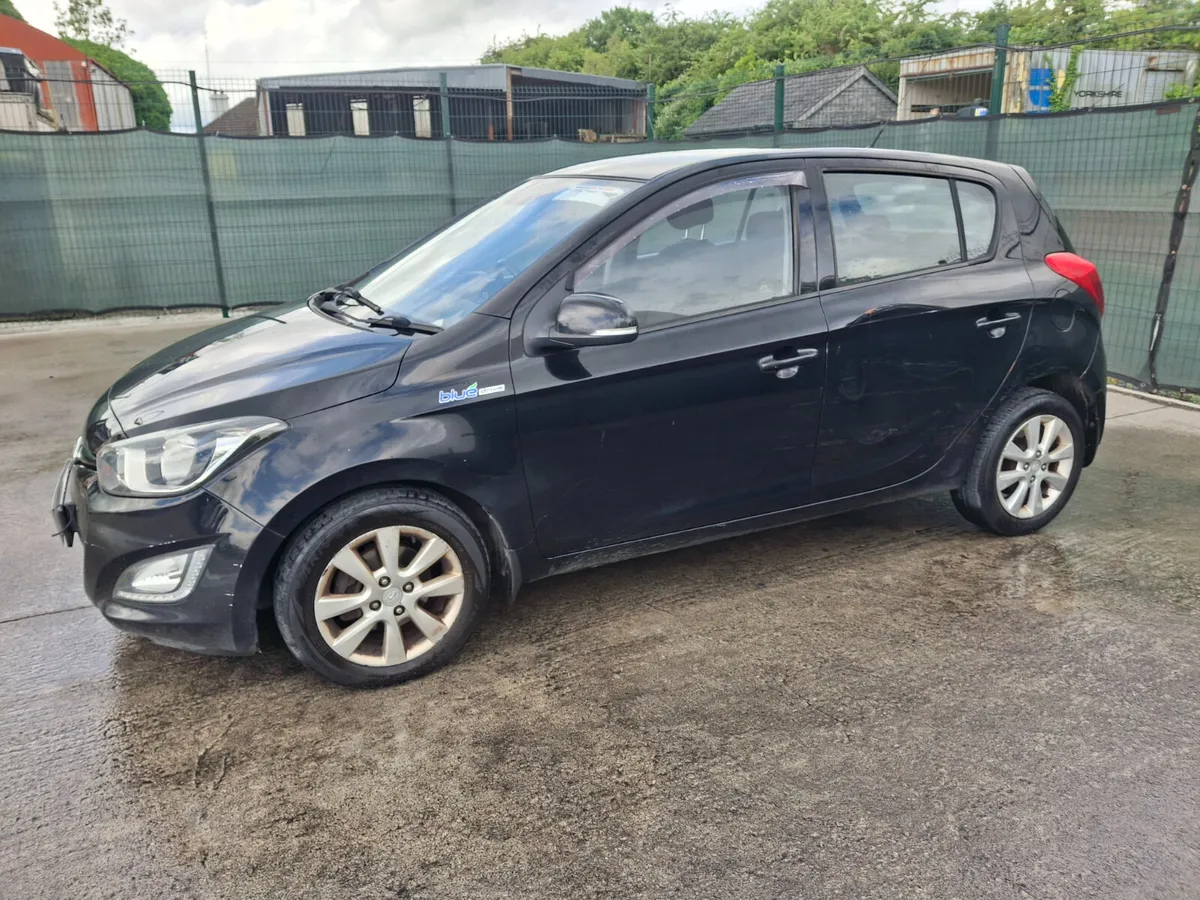 132 Hyundai i20  Premium  1.4 Diesel - Image 3