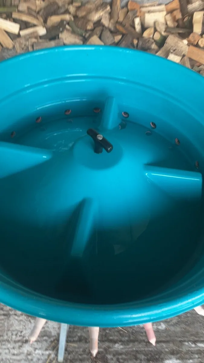 Calf feeder - Image 2