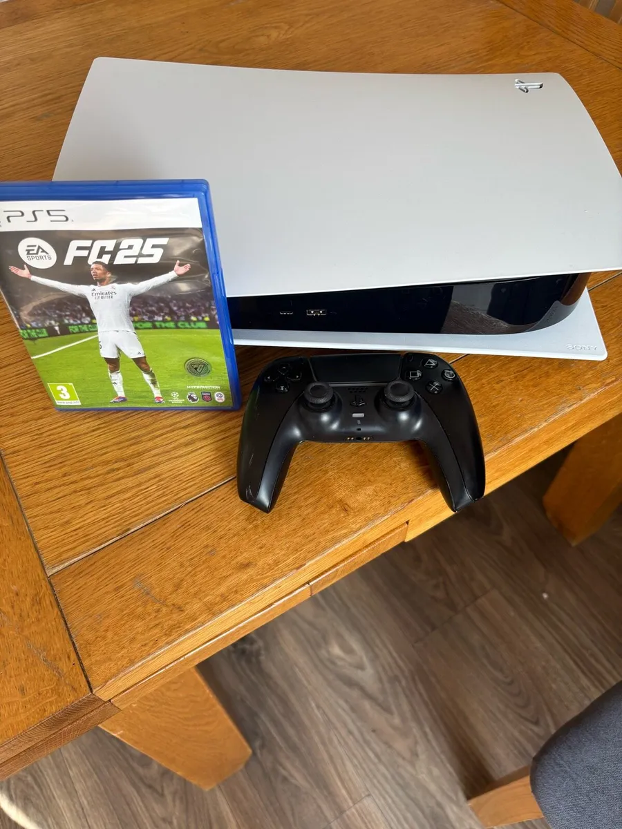White Ps5 disc edition