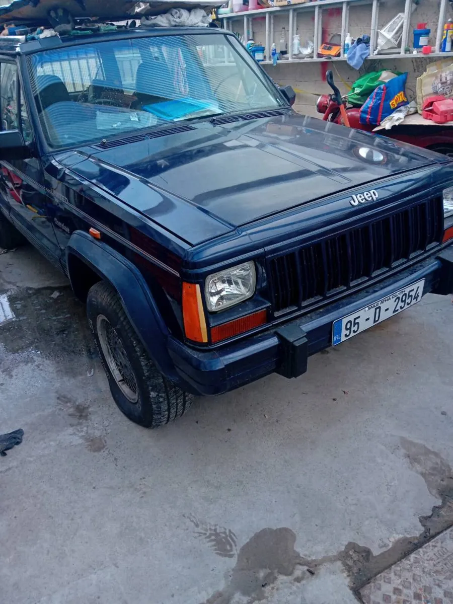 Cherokee jeep - Image 4