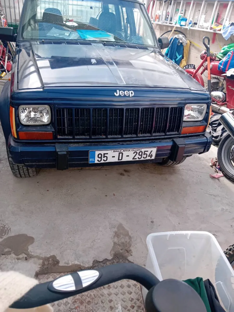 Cherokee jeep - Image 1