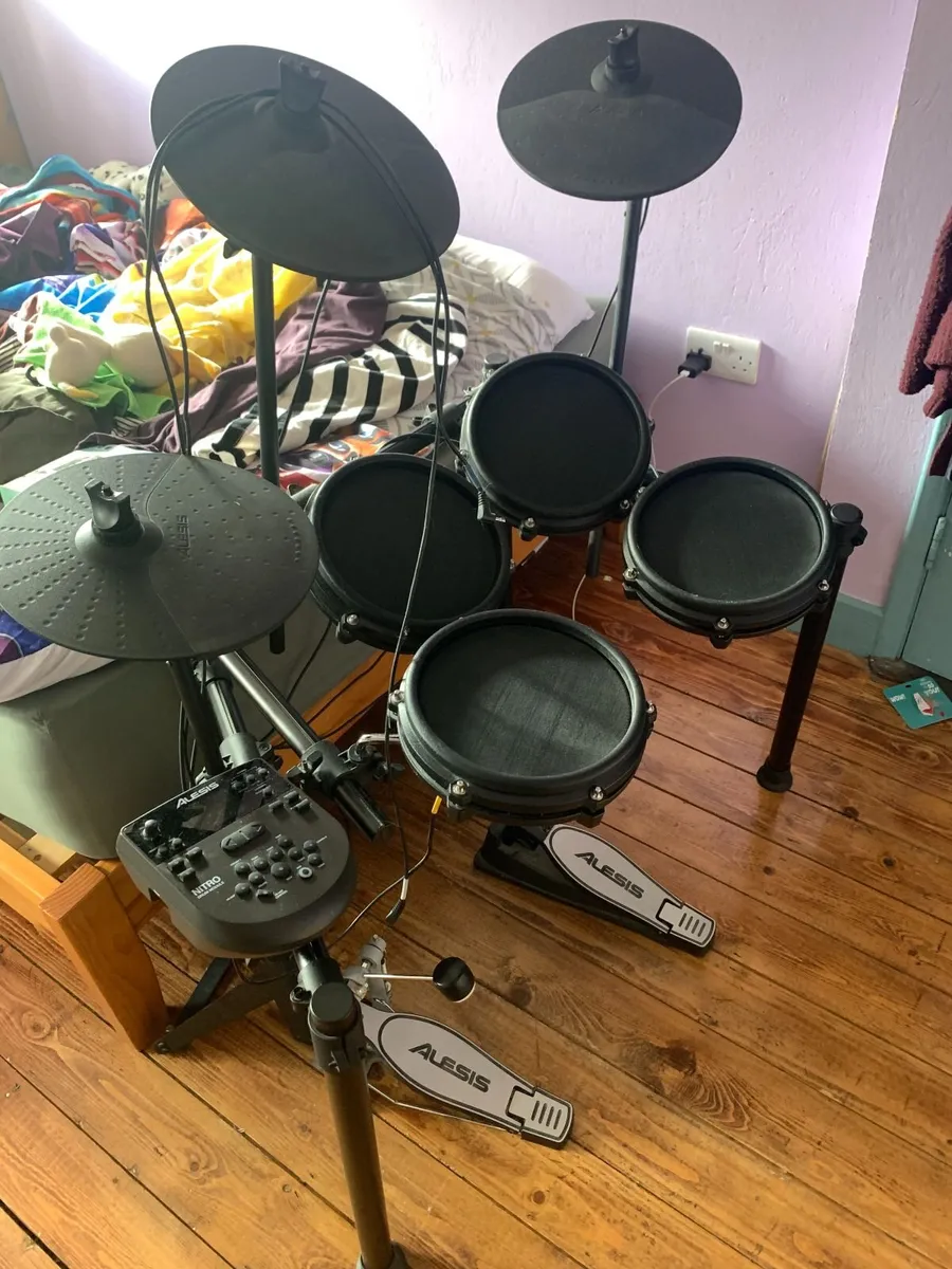 Alesis Nitro Mesh Electronic Drum kit - Image 1