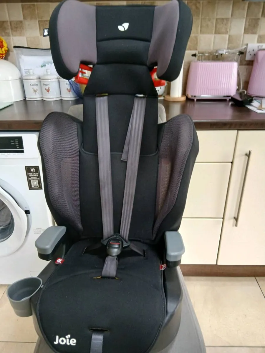 JOIE CHILDS CAR SEAT - Image 3