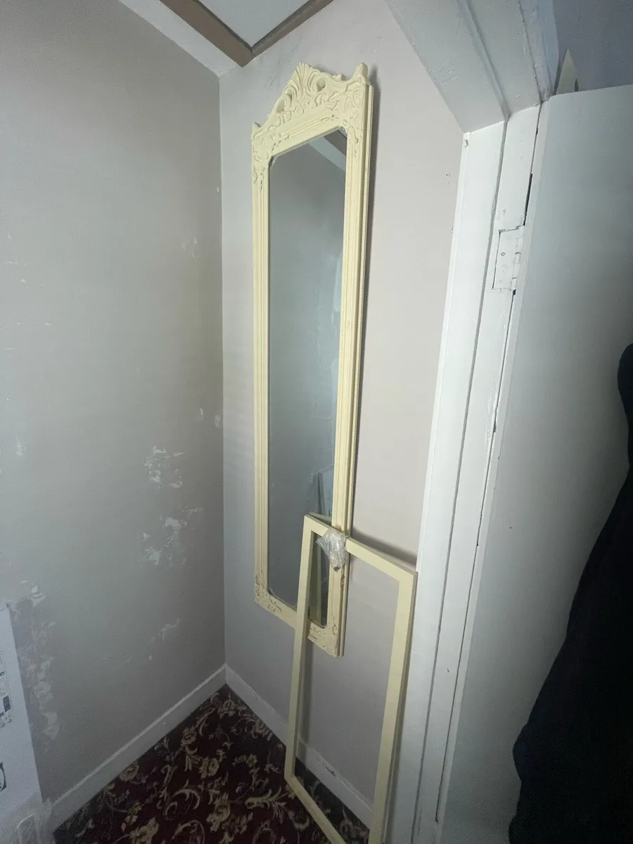 Long Mirror