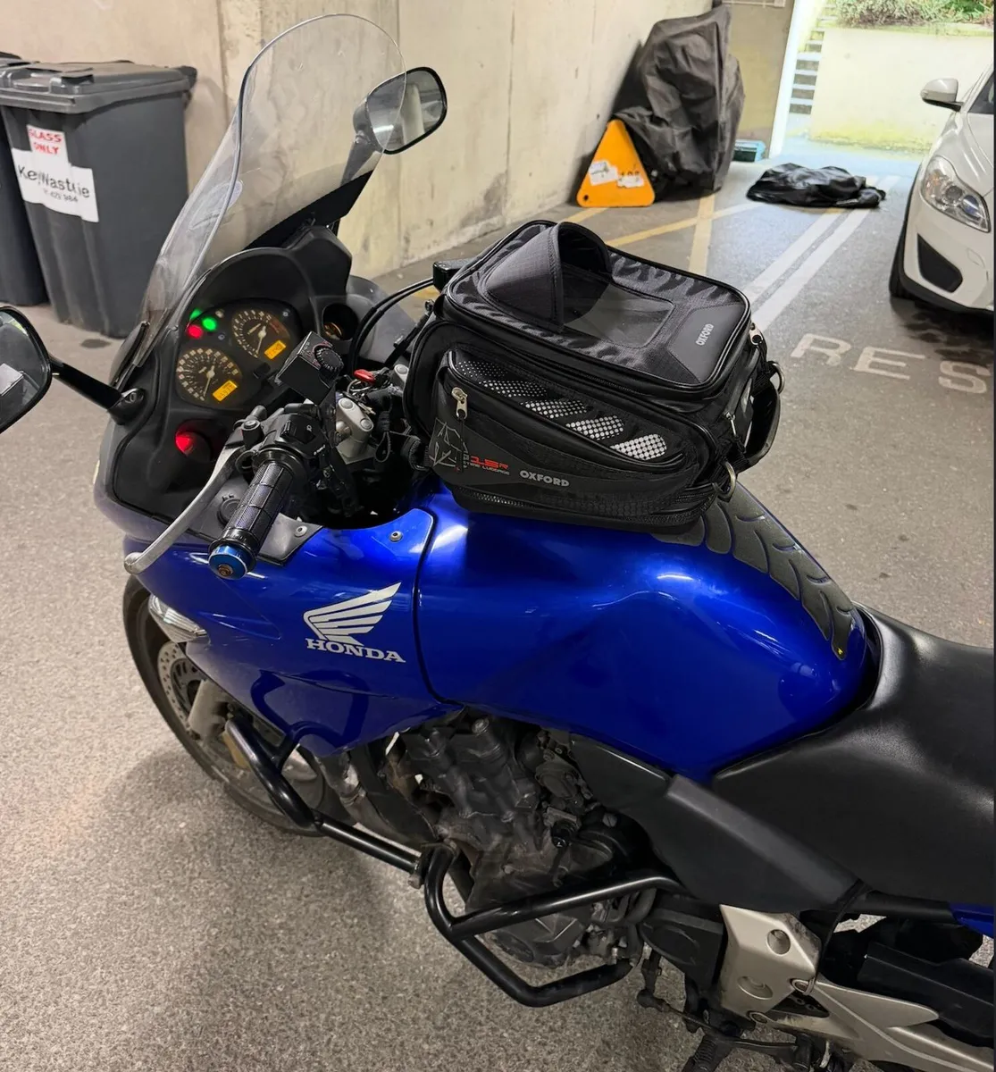 Honda CBF 2006 - include the accessories and lock - Image 2
