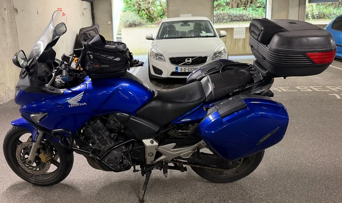 Honda CBF 2006 - include the accessories and lock - Image 3