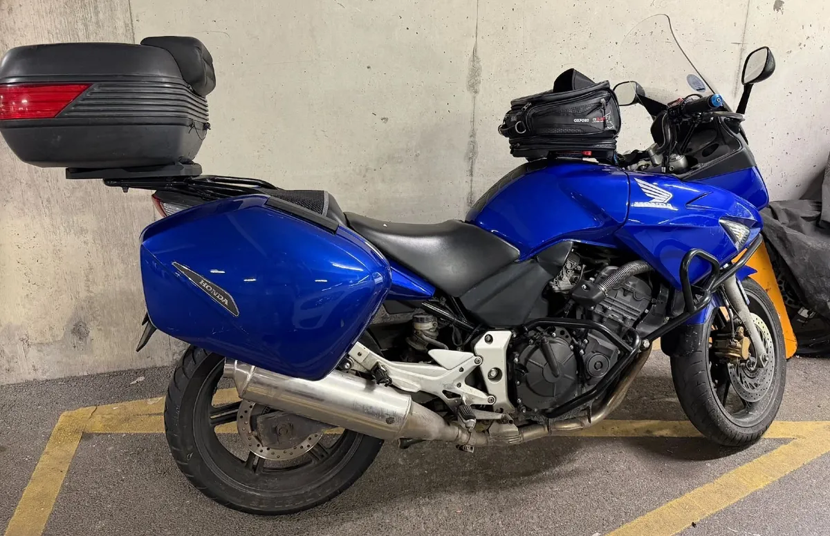 Honda CBF 2006 - include the accessories and lock - Image 4