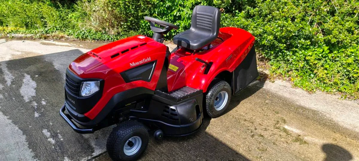 Mountfield 1740h 18hp v-twin 40" - Image 1