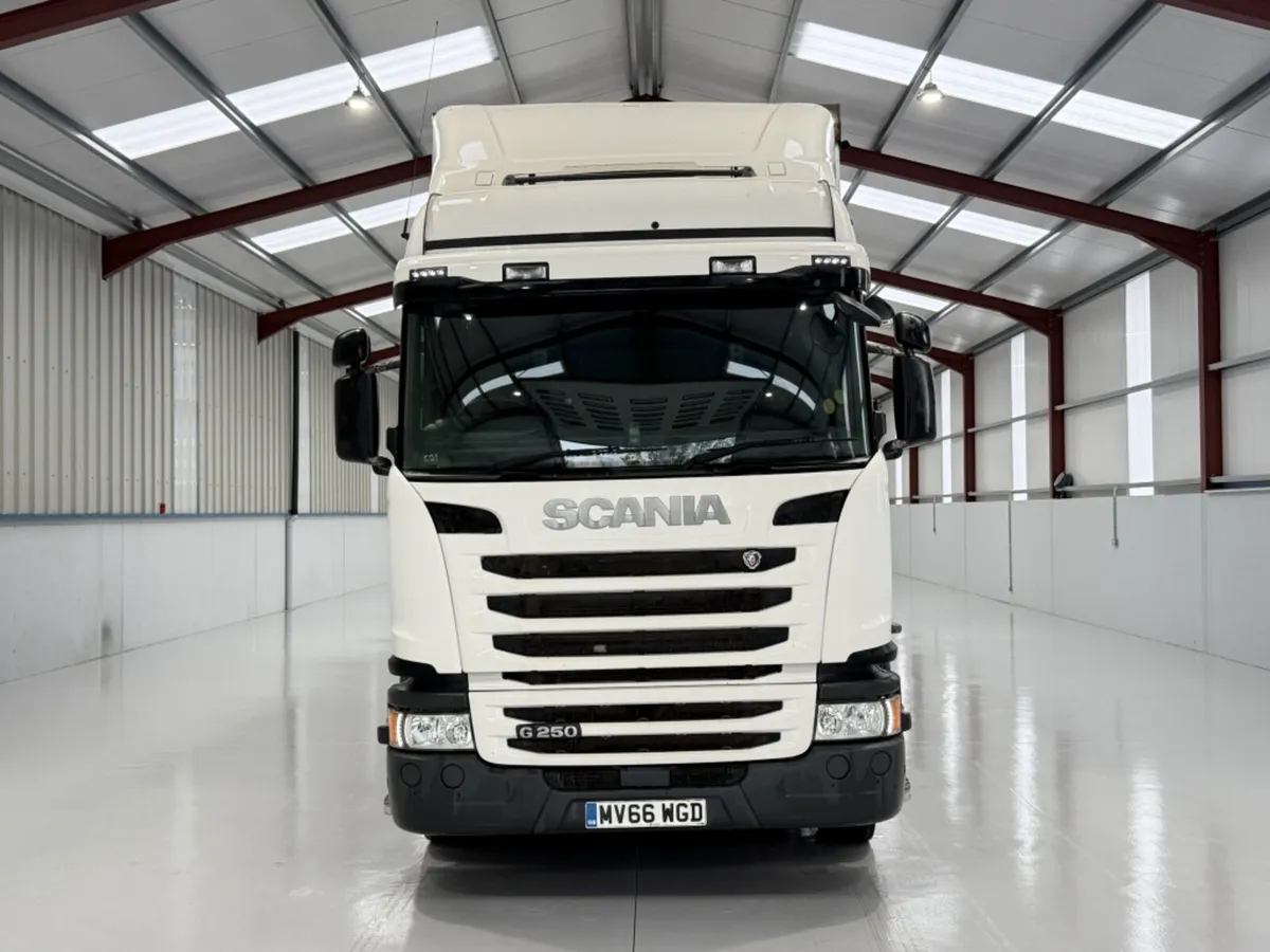 2016 (66) SCANIA G250 CURTAINSIDER - Image 2