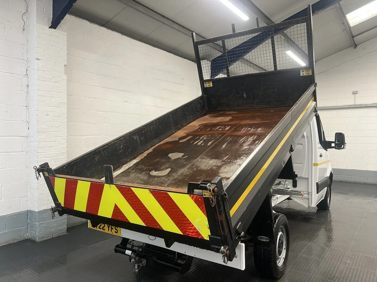 2022 Mercedes-Benz Sprinter Tipper Van - Image 3