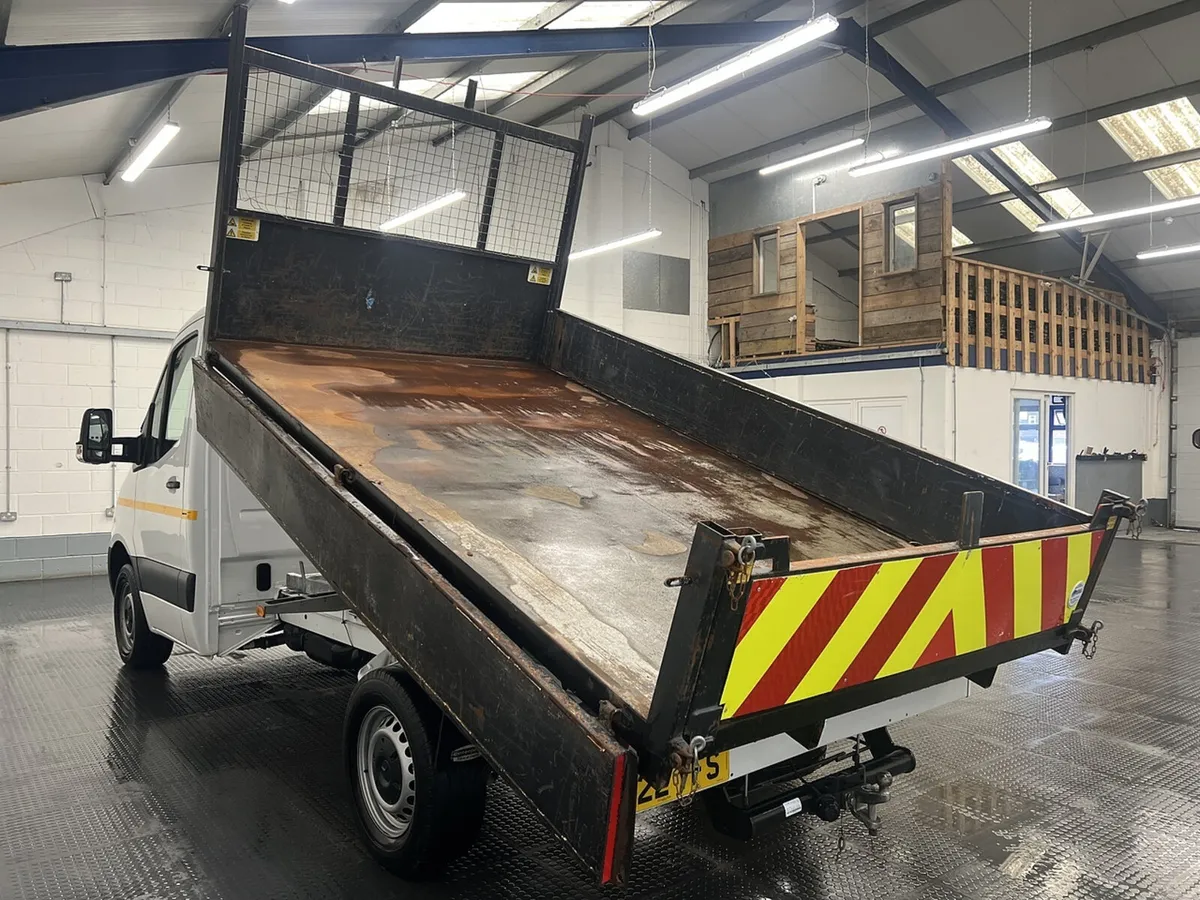 2022 Mercedes-Benz Sprinter Tipper Van - Image 4