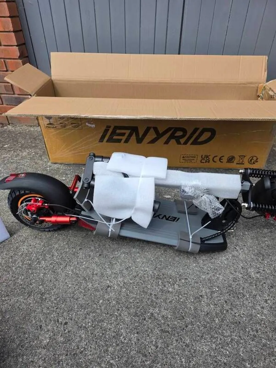 electric scooter , brand new , 6 months warranty, ienyrid  A1 - Image 2