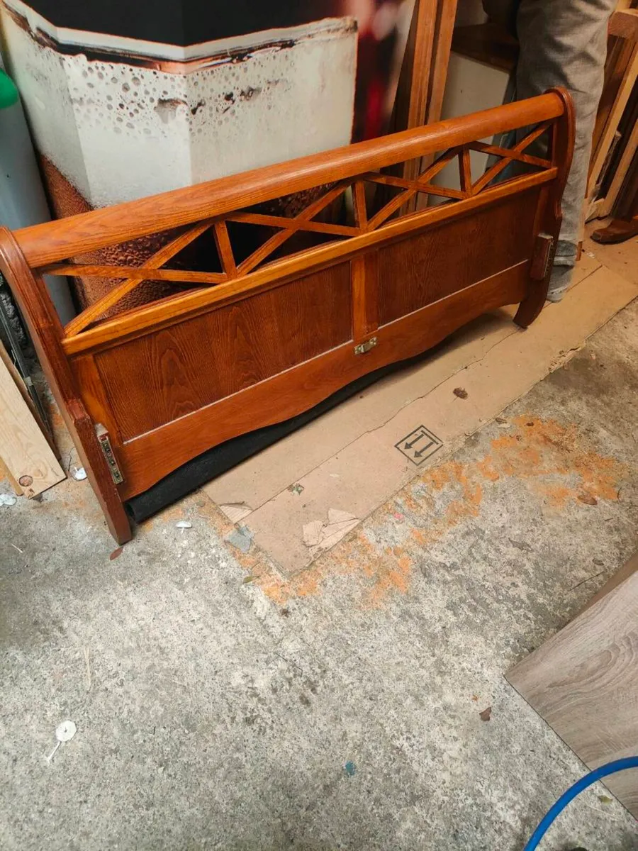 King size bed frame - Image 3