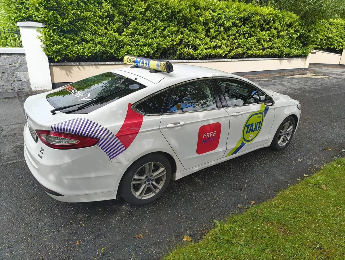 Taxi to rent - Image 3