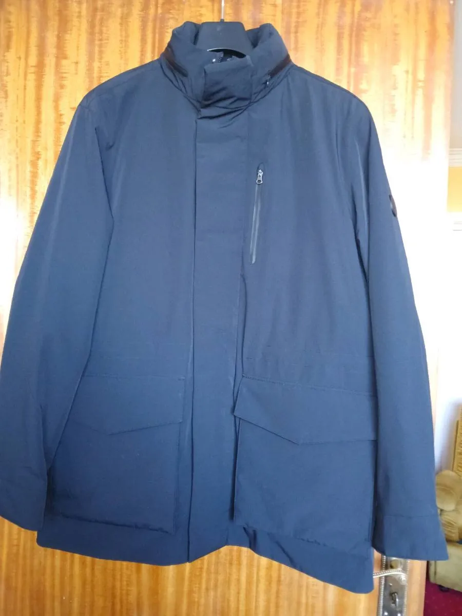 New Gant 3 in 1 navy jacket size L. - Image 2
