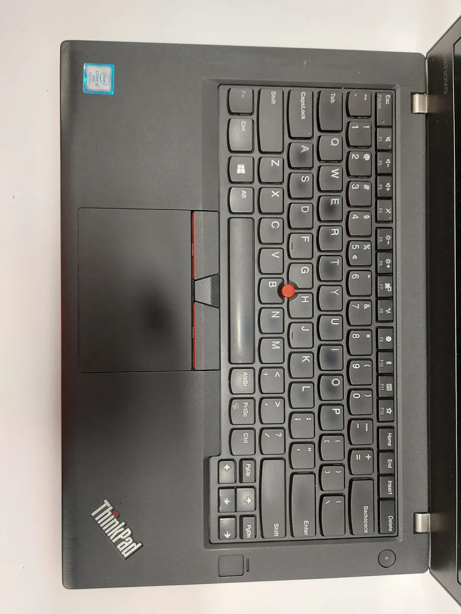 Online Laptop Clearance Auction - Image 1