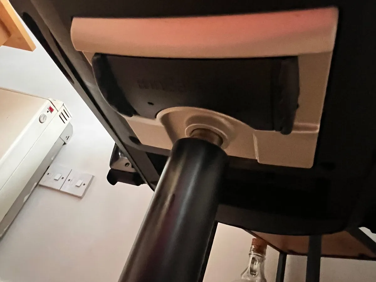 HAG Futu 1100 Ergonomic chair - Image 2