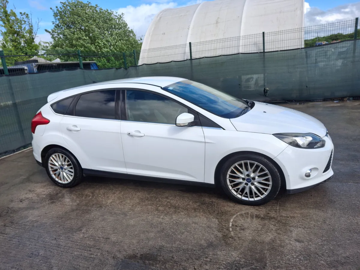 2012 Ford Focus  Zetec  140bhp  Automatic - Image 2