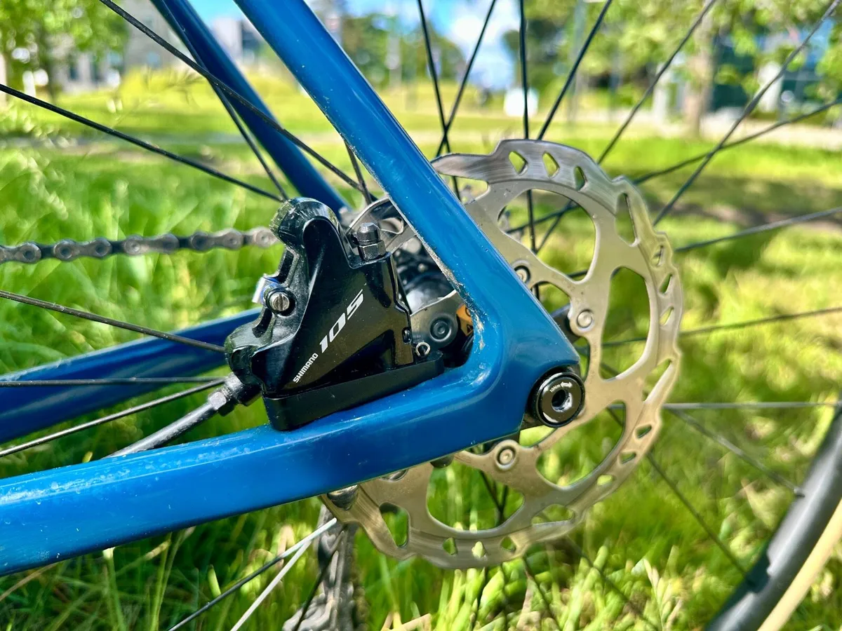 Carbon Fiber Road Bike - Image 2