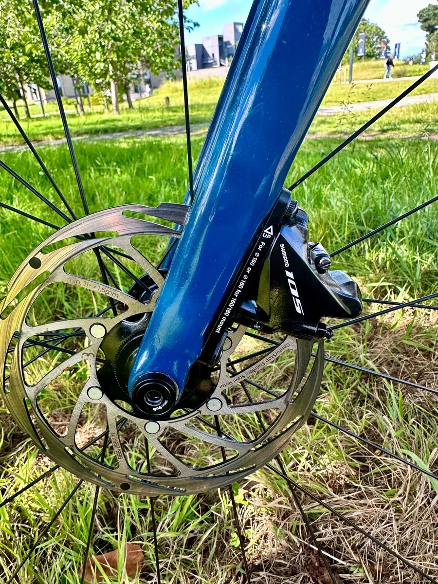 Carbon Fiber Road Bike - Image 4