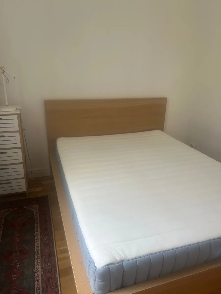 Bed - Image 2