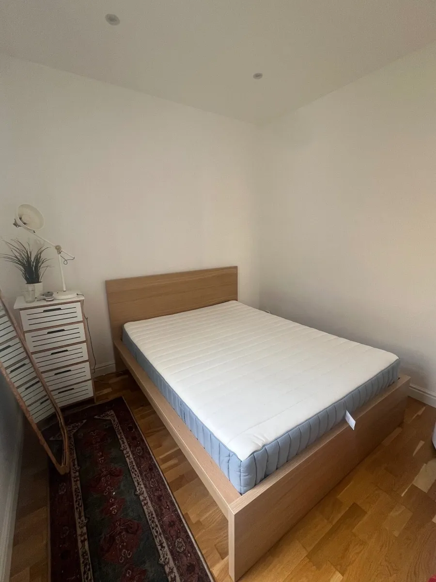 Bed - Image 3