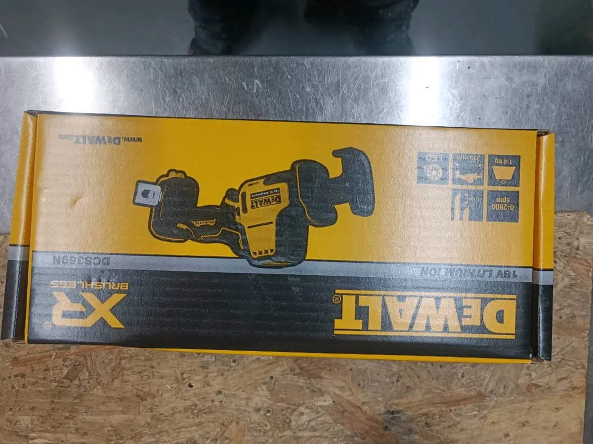 DeWalt dcs369 saber saw. Brand new