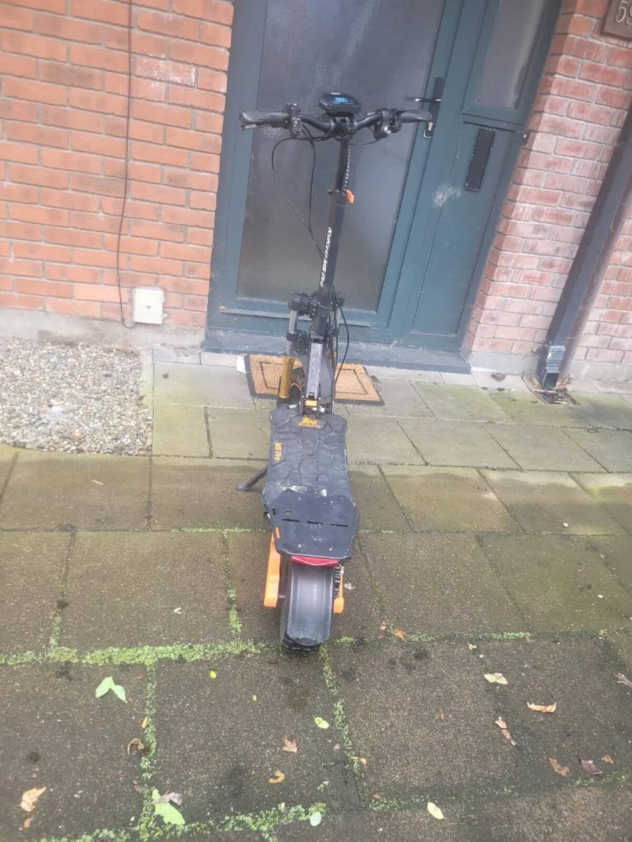 Electric scooter - Image 1