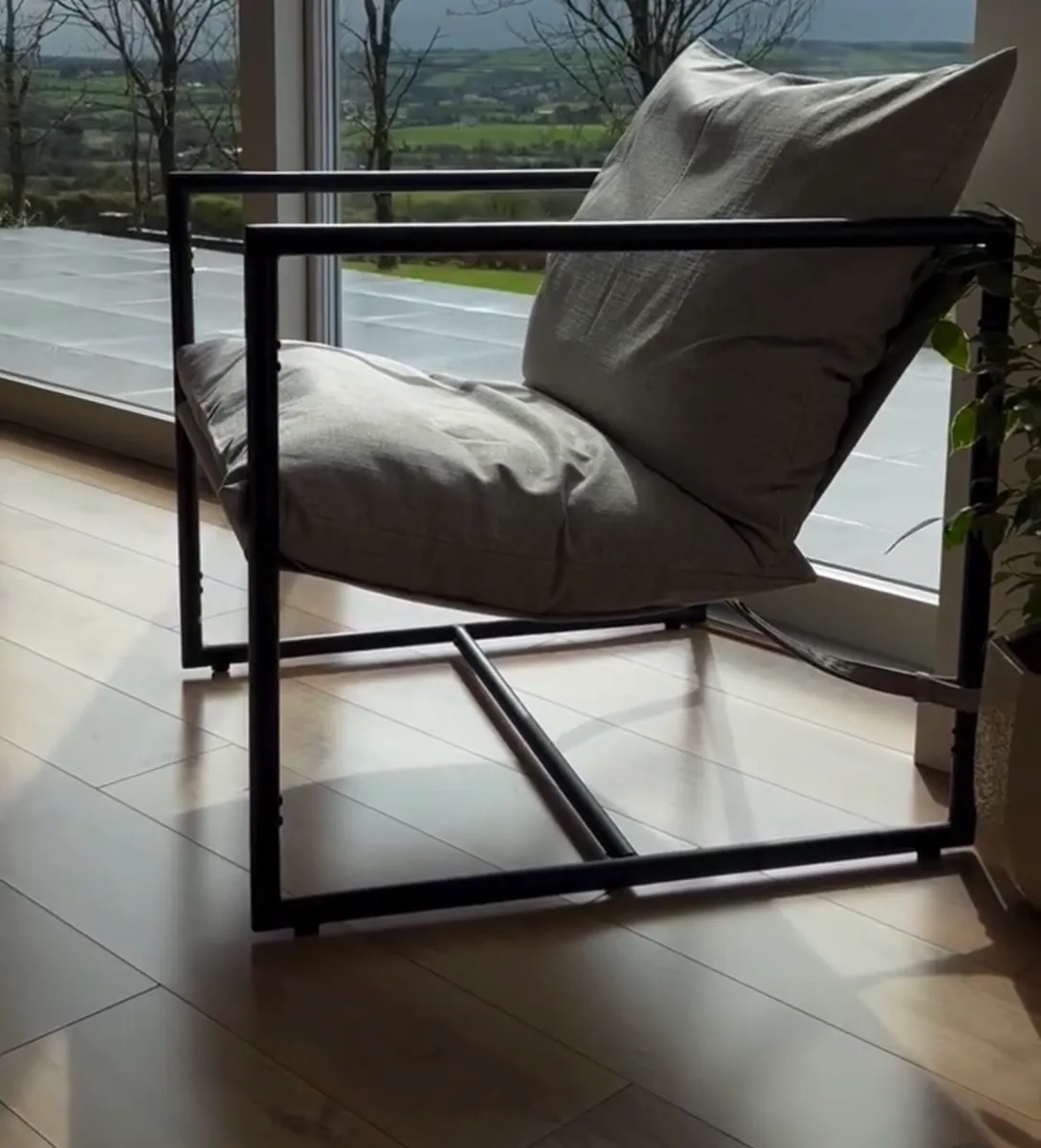 Armchairs - Image 1