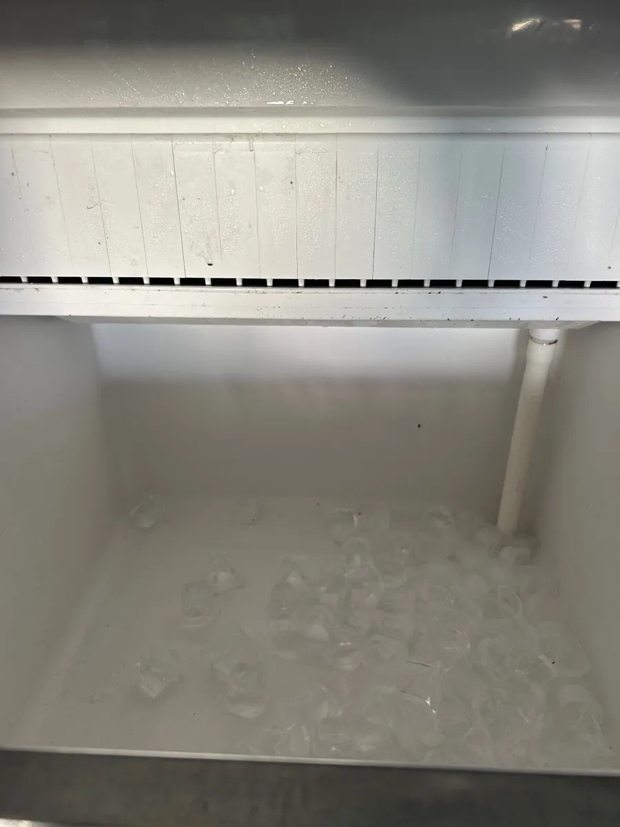 Commercial Ice machine pub / restaurant equipment - Image 3