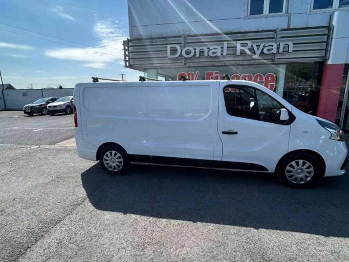 Nissan NV300 LWB 120 SV AC COL Bmpers 1300 - Image 3