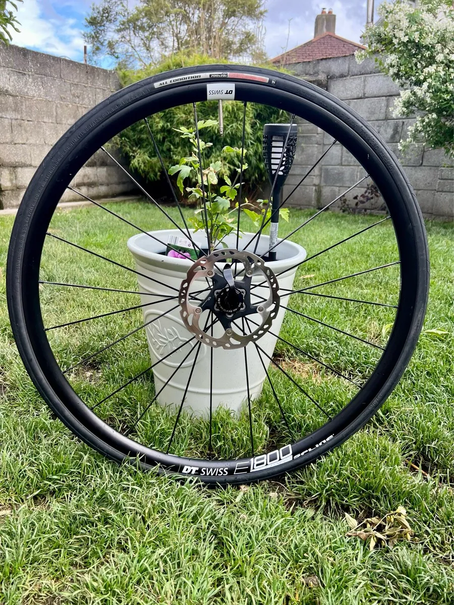 DT Swiss e1800 spline wheelset - Image 3