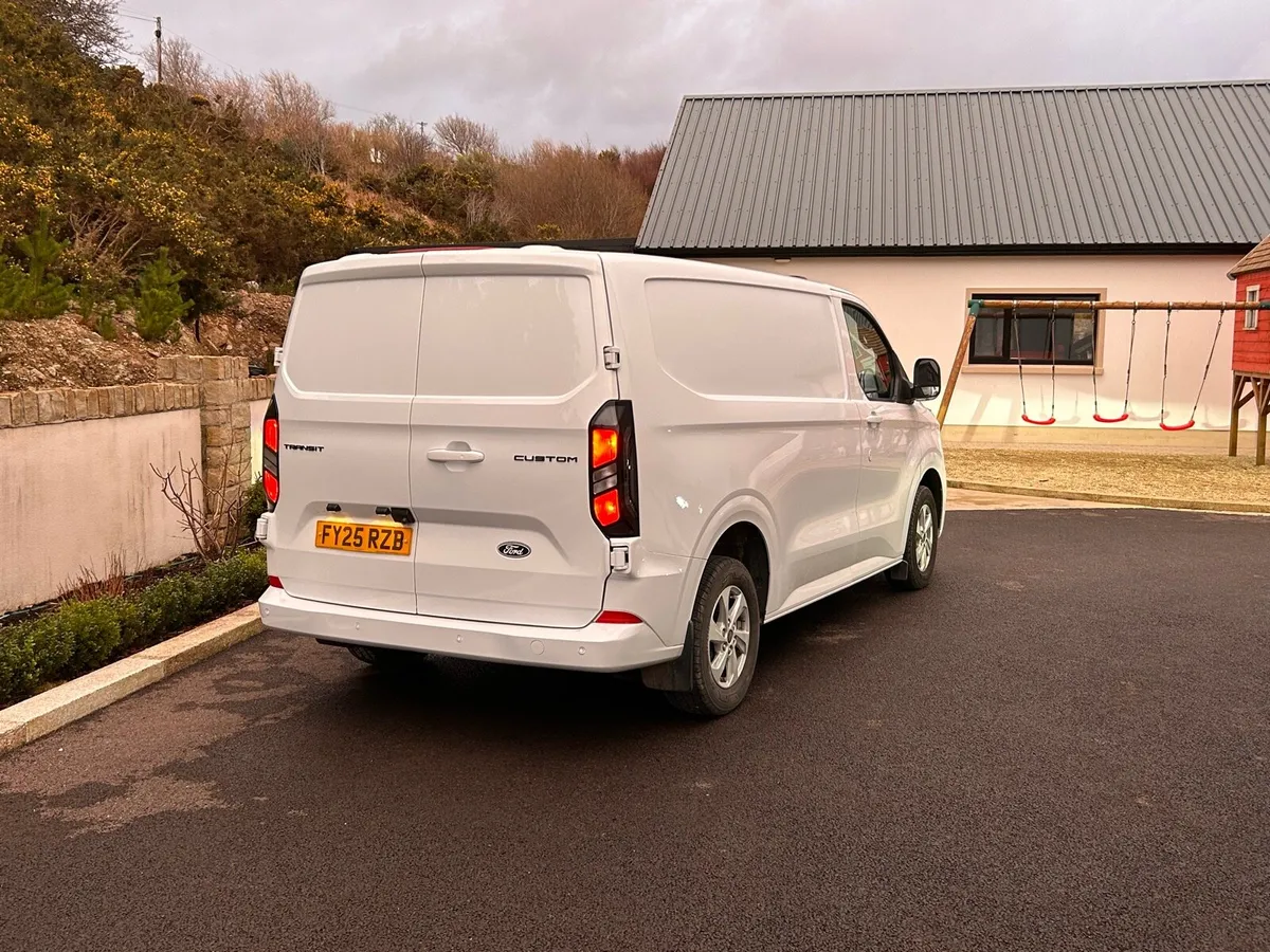 2025 transit custom limited - Image 4