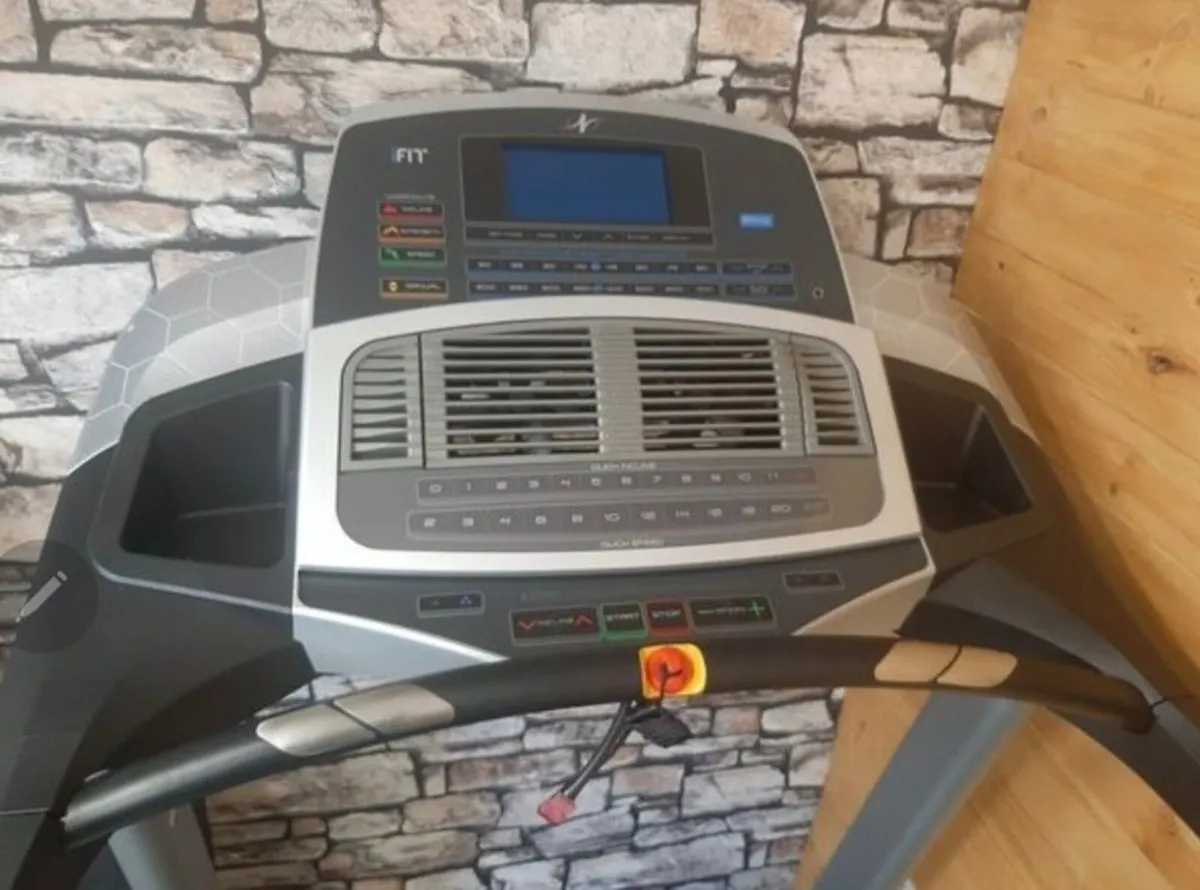 NordicTrack T10.0 Folding Treadmill - Image 4