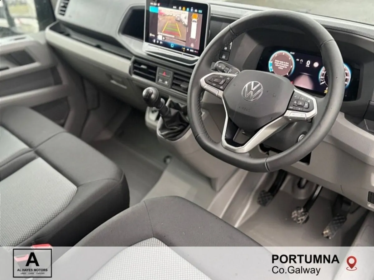 Volkswagen Crafter HIGHLINE 30 MWB 2.0TDI 140BHP * - Image 2