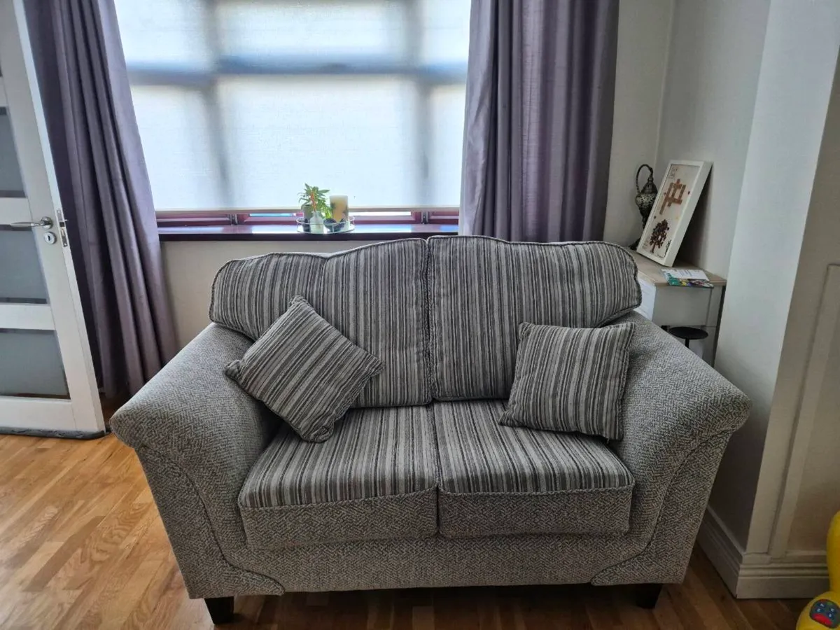 3 & 2 seater sofa - Image 4