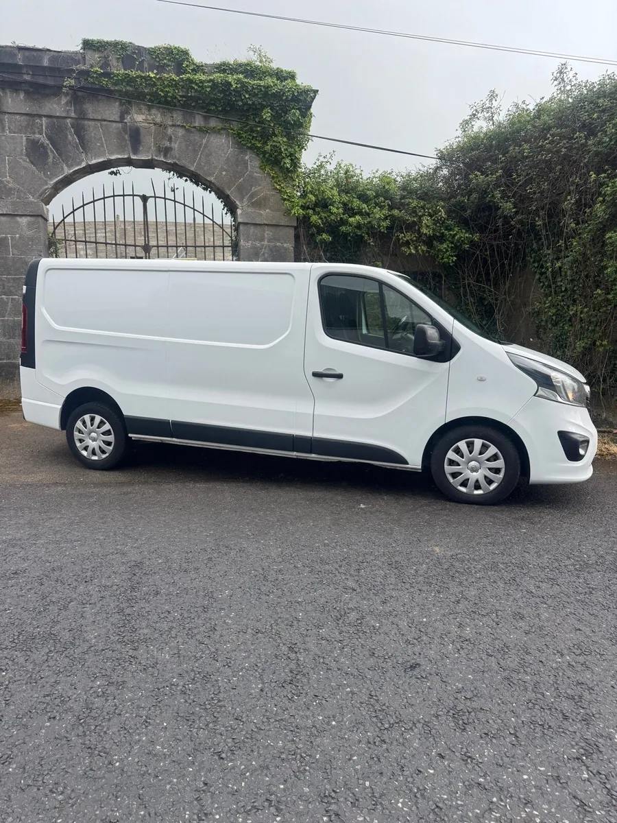Vauxhall vivaro - Image 2