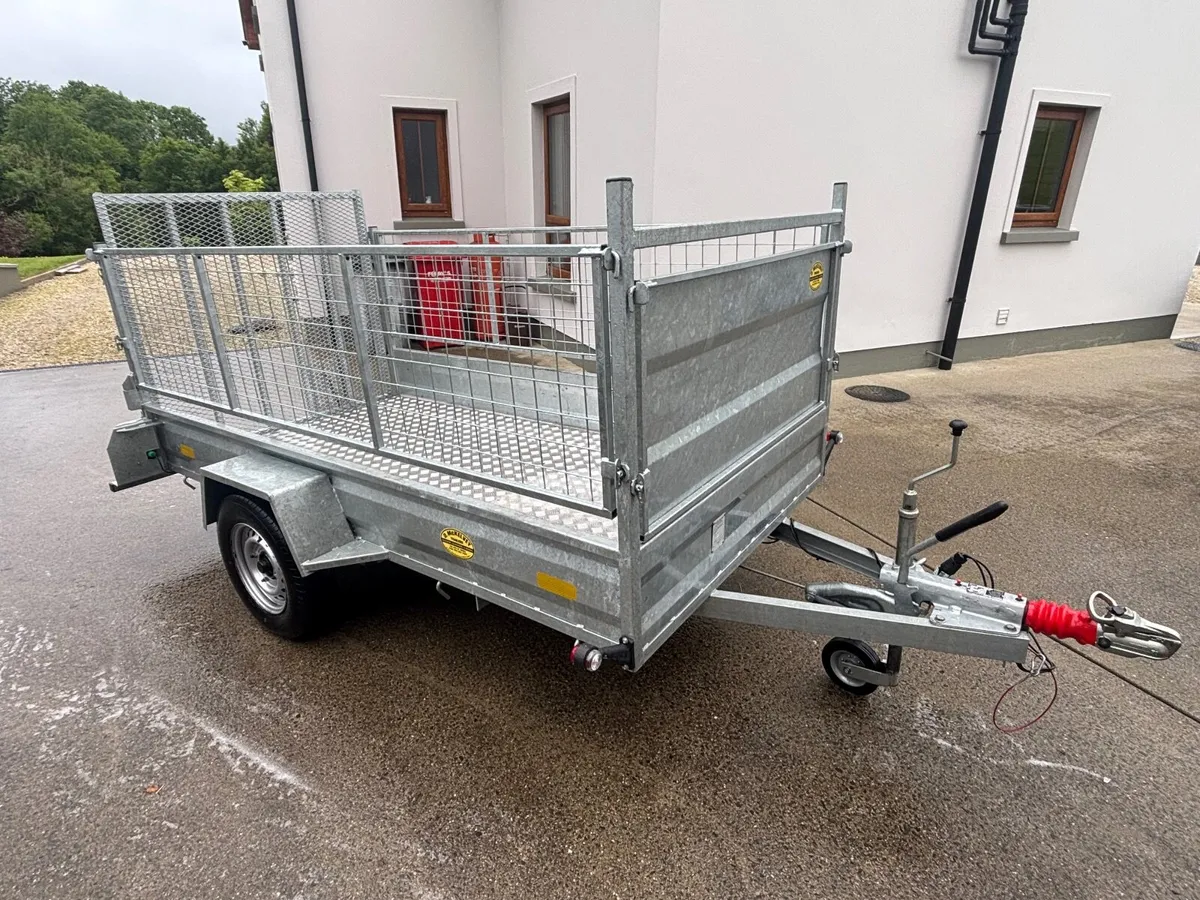 McKelvey Trailer - Image 1