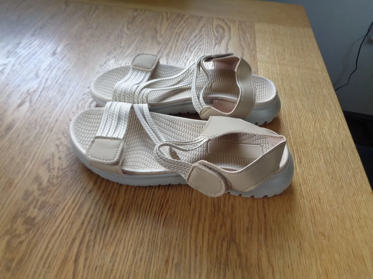 Summer Casual Wedge Sandals for Sale - Image 4