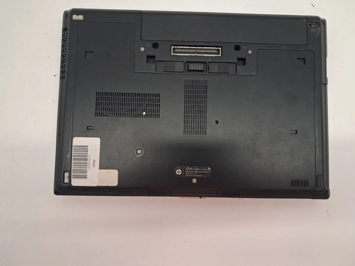 Online Laptop Clearance Auction - Image 1