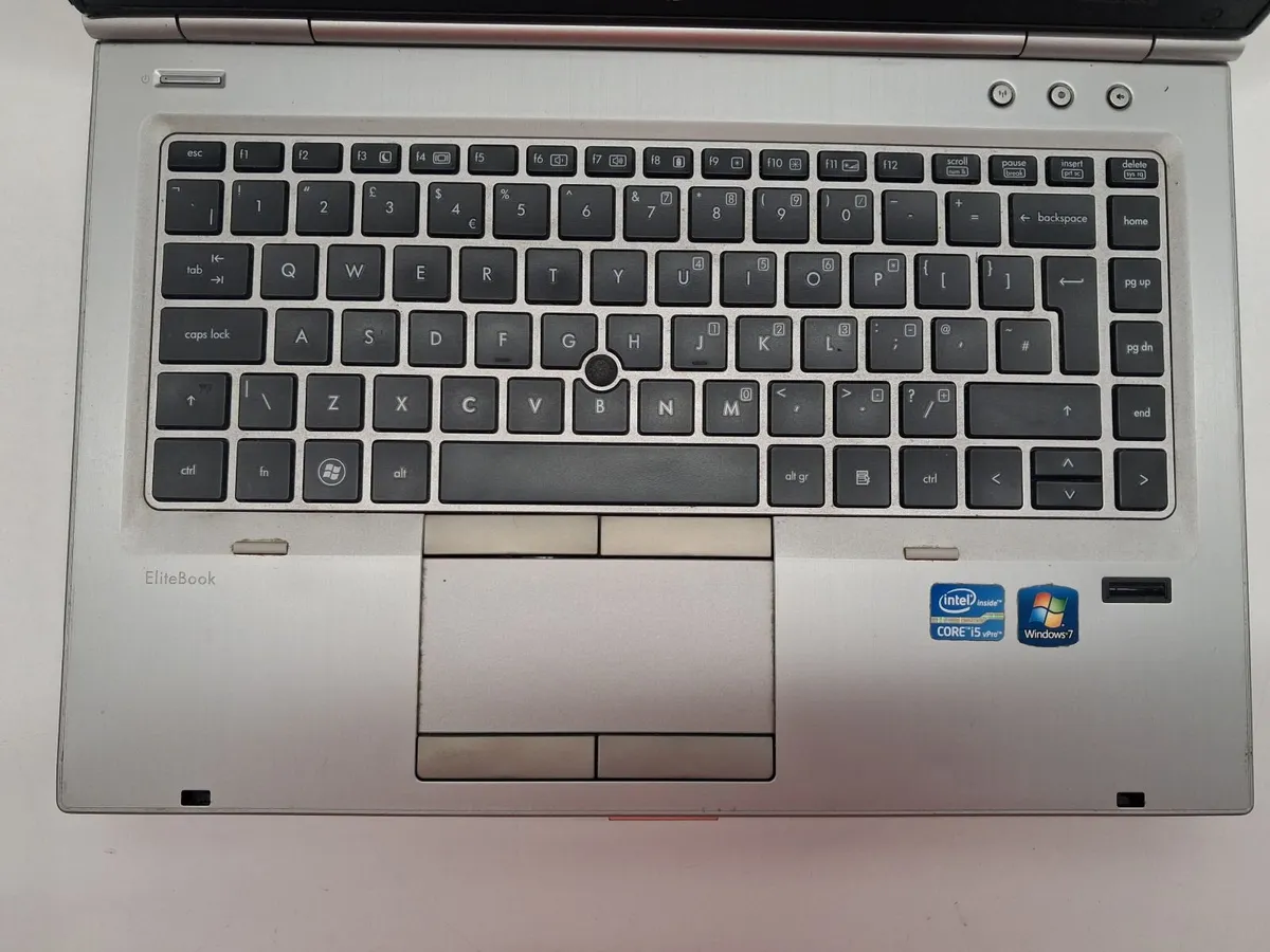 Online Laptop Clearance Auction - Image 2