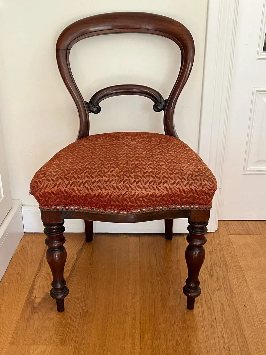 Antique style chair - Image 2
