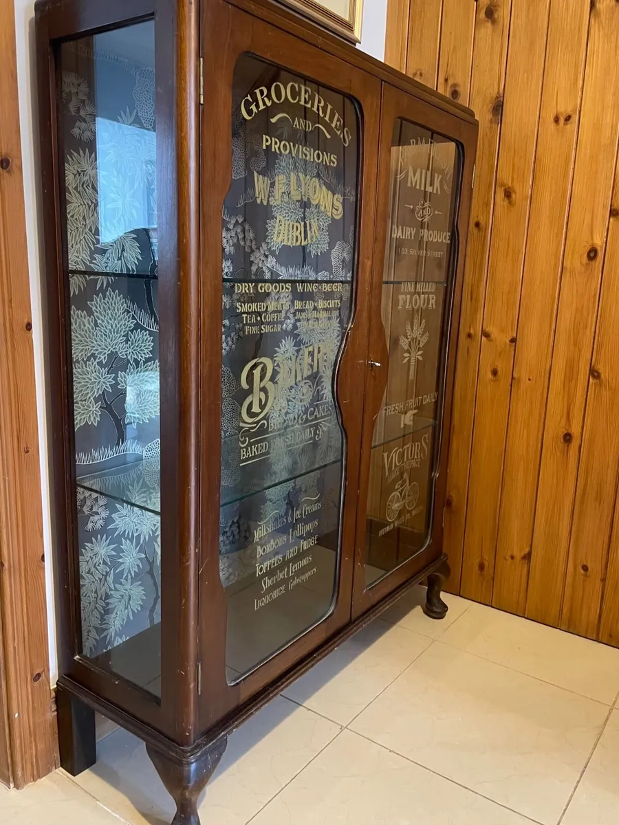 Glazed cabinet 4ft x 3ft approx., DELIVERY AVAIL - Image 2