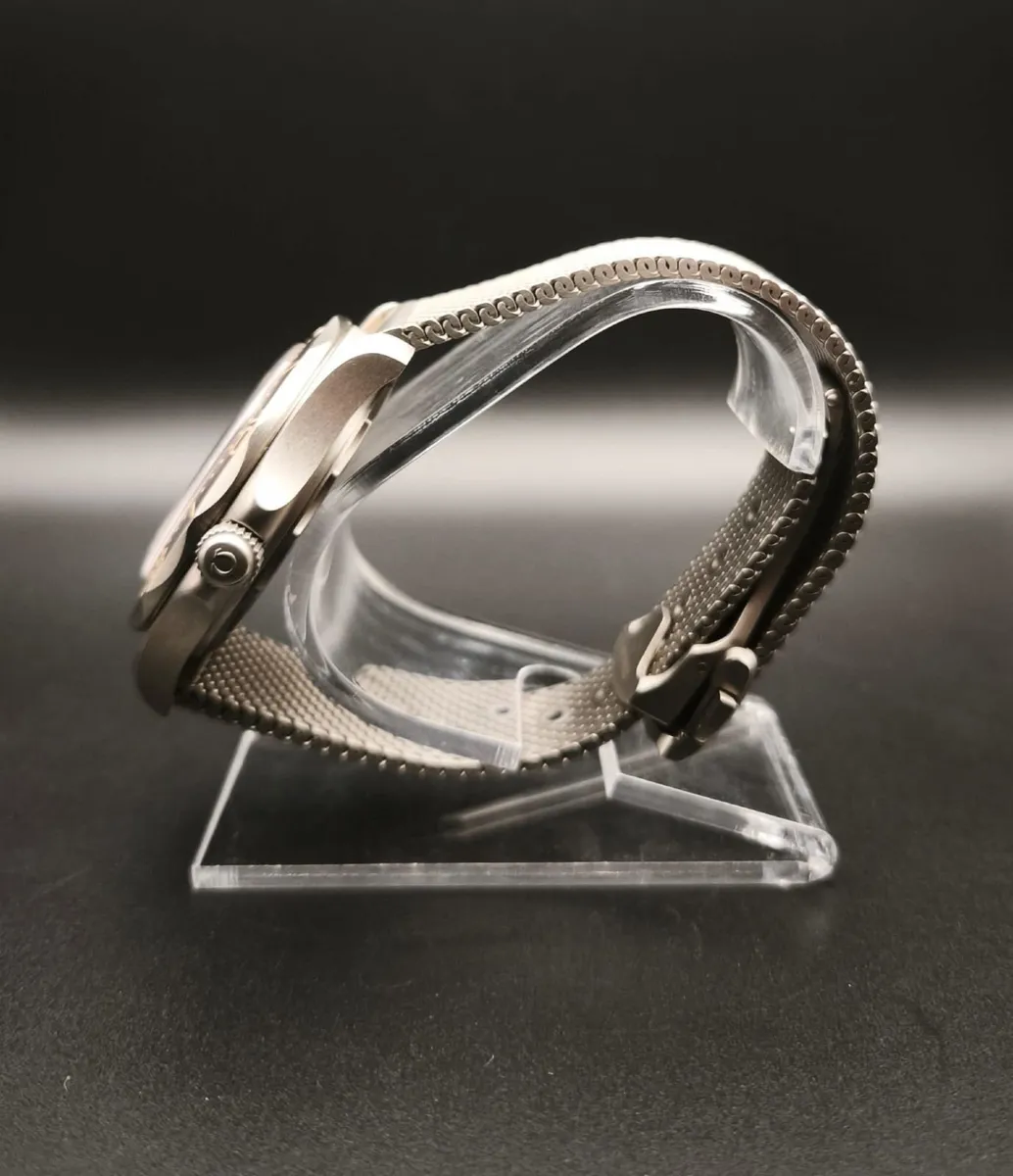 Omega Seamaster No Time To Die - Image 4