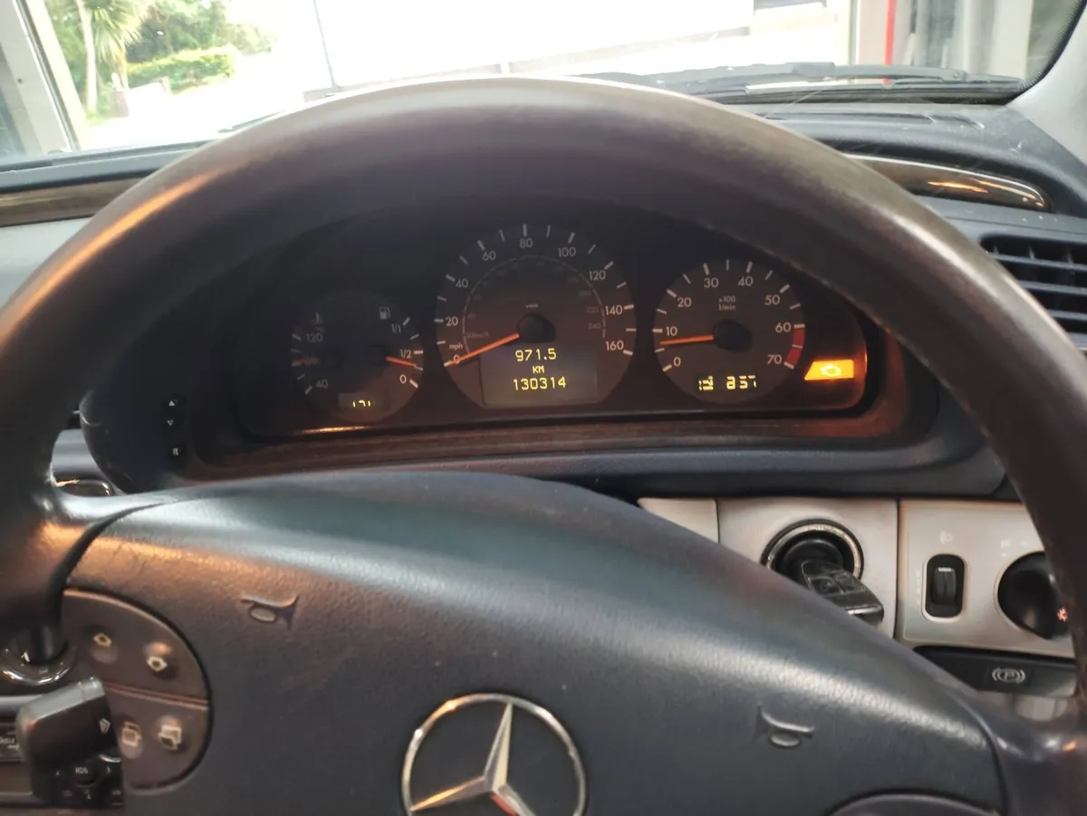 Deposit Taken! Mercedes-Benz CLK 2001 - Image 2