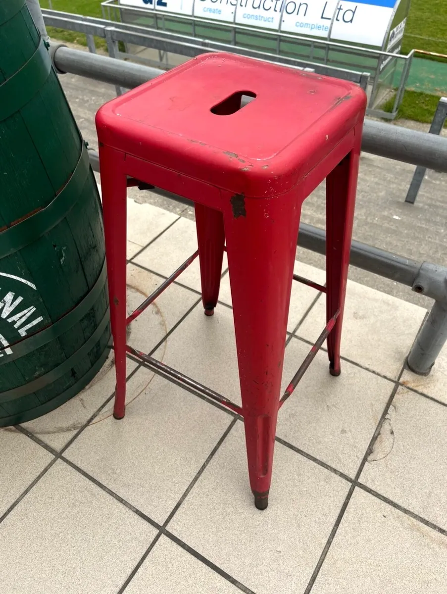Metal stools vintage style - Image 1